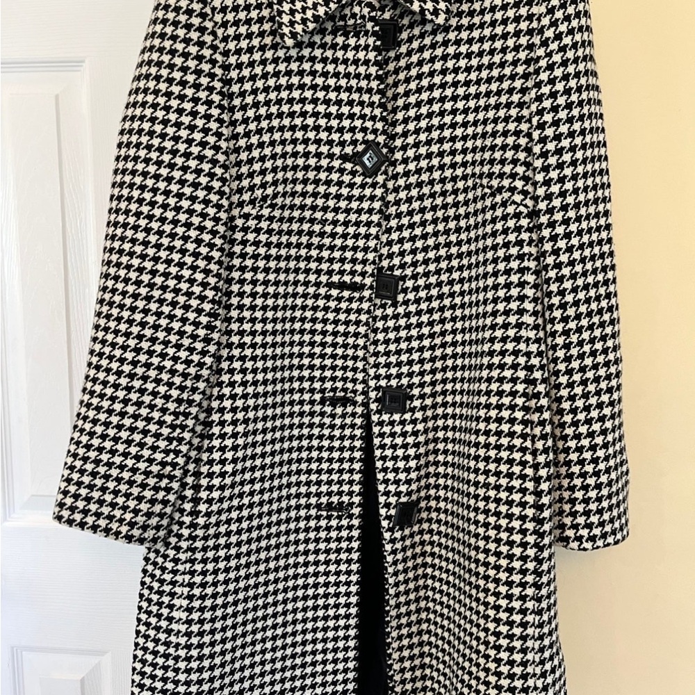 Casual Corner Black and White Trench Coat